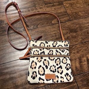 Dooney & Bourke crossbody!